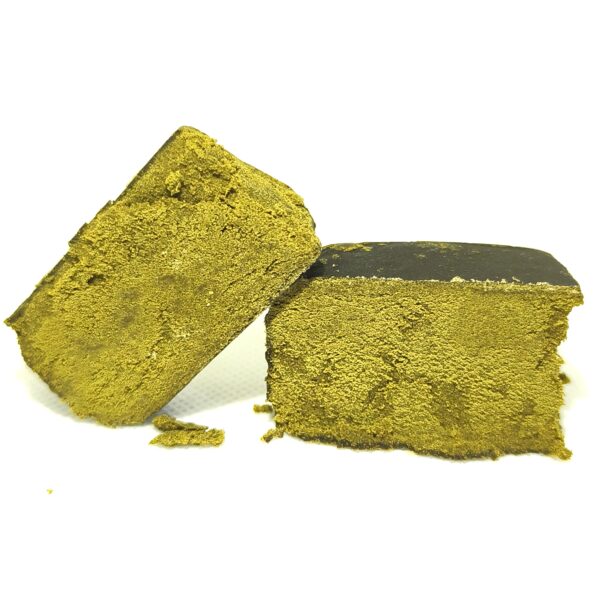 dos bloques de Finger hash CBD uno apollado sobre el otro, sobre fondo blanco